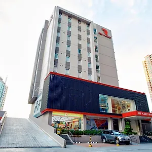 Hotel Red Planet Makati Amorsolo